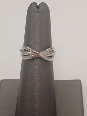 NEW! White Gold Filled Silver Infinity Twist Band Ring Size 5 Small